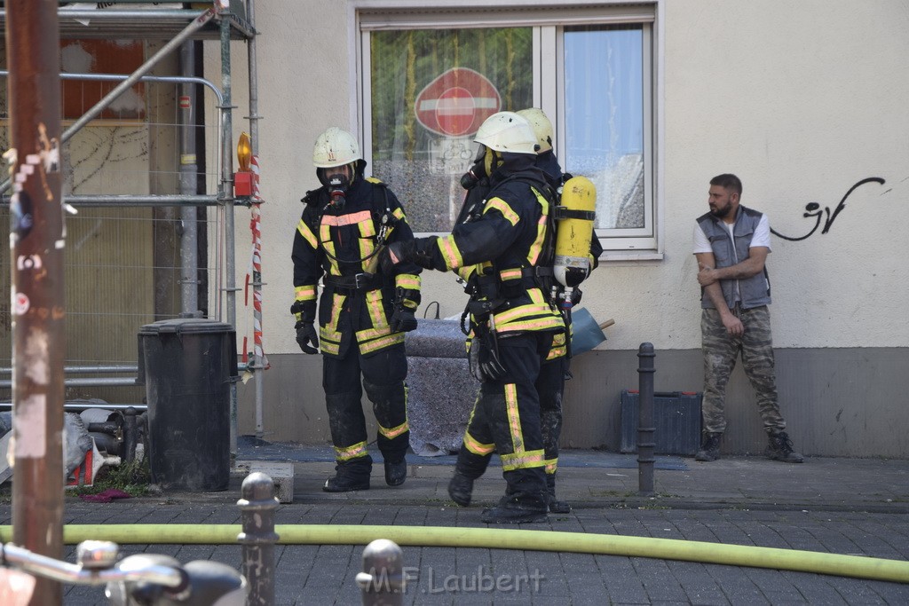 Explo Feuer 2 Koeln Kalk Hoefestr P075.JPG - Miklos Laubert